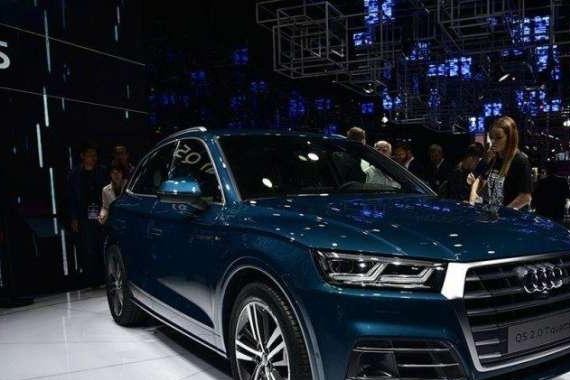 全新奥迪Q5一亮相，众人目光都在档把上，X3已哭瞎