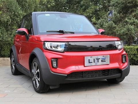 舅都不扶只服北汽！这车最低14.08万元起，爱买不买