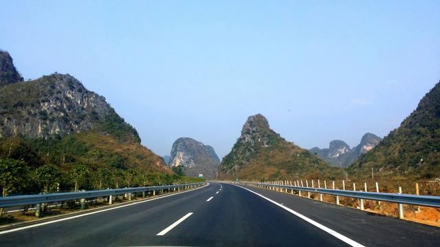 跑高速就成“特困生”?几招轻松解决,远离疲劳驾车