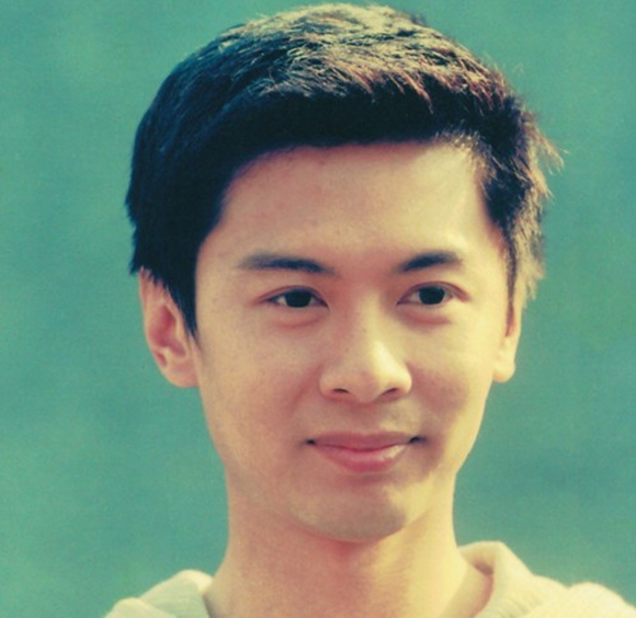 刘德华同门师兄,300亿家产不继承,却削发成高