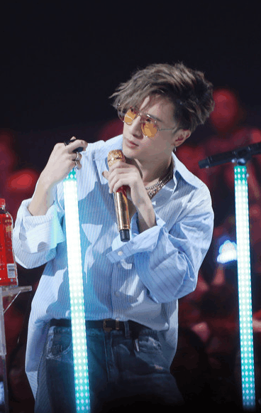 《明日之子》等到老薛的回复? 薛之谦明显低调