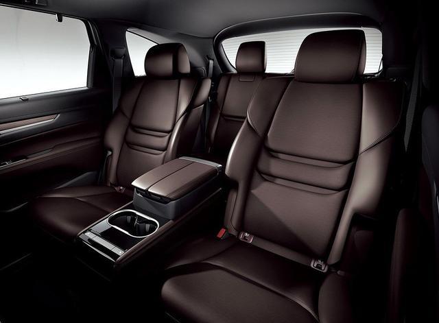 汉兰达真正遇到强敌,轴距近3米,7座汉兰达又被吊打