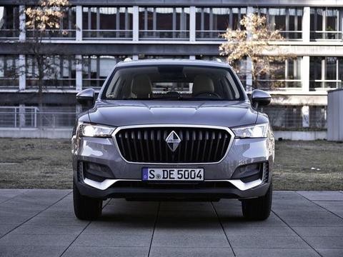 这个品牌真厚道！用料看齐奥迪和奔驰！谁说它卖的贵