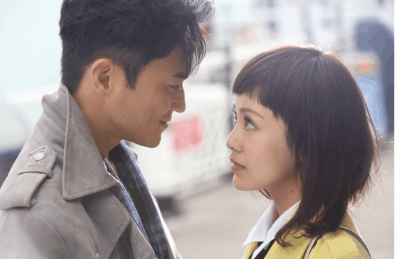 郭敬明力捧女星，声音嗲过林志玲，和杨坤登春晚