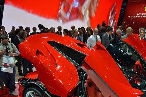 超跑界的变形金刚，个个都是艺术品，但却没有大黄蜂