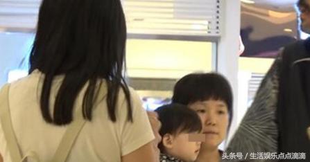 杜江和嗯哼大火，女儿也首度曝光，和嗯哼长的太像