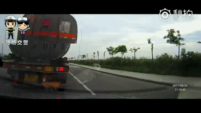 加速超车失控 险酿严重后果