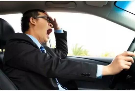 跑高速就成“特困生”?几招轻松解决,远离疲劳驾车