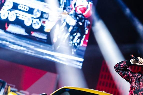 飙车的正确姿势！时速超过200km/h是一种怎样的体验