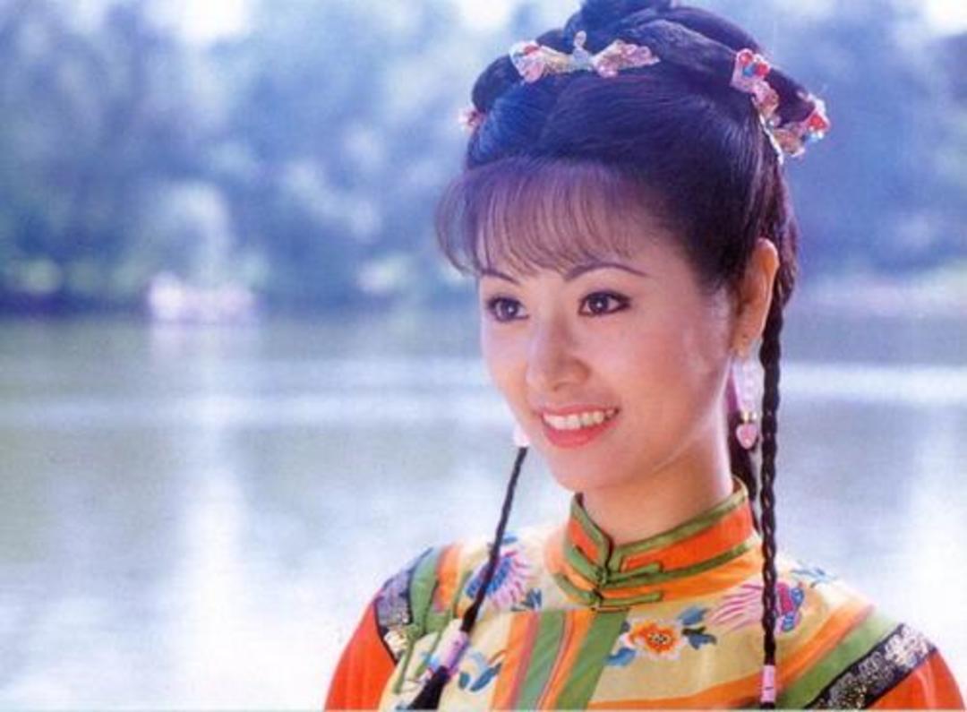 周杰晒与张铁林合照,皇阿玛当年这样评价他和林心如