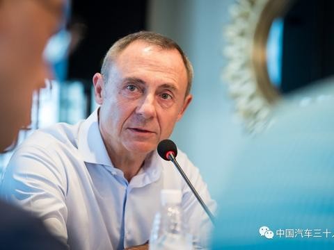 女记者法兰克福对话方智勇 | 保时捷最看重品牌价值