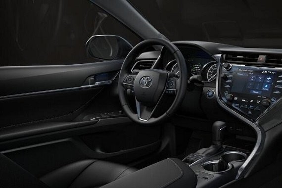 广汽丰田：第八代凯美瑞内外颠覆，四种配置一眼可分辨！