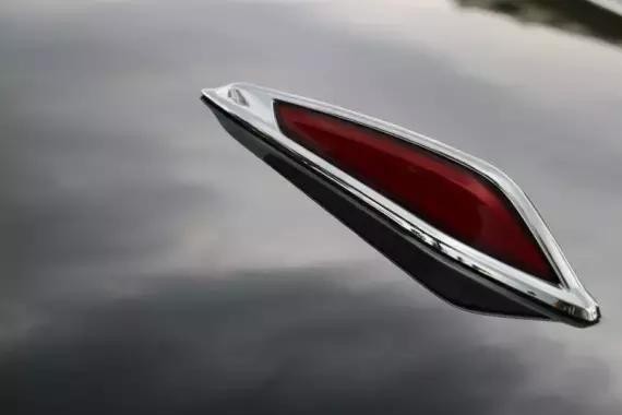 能代表中国的汽车品牌只有红旗，红旗H7总有一天要彻底代替奥迪