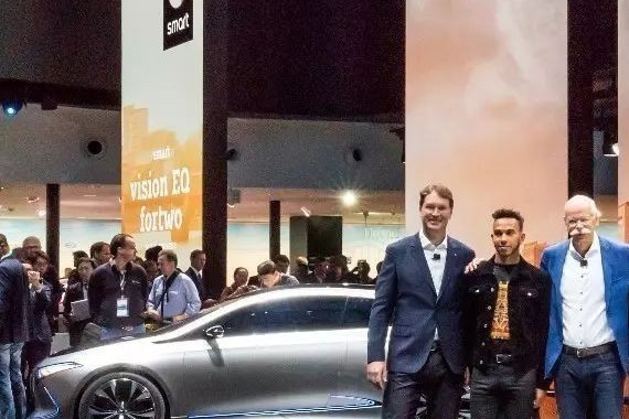 【CDU最前线】奔驰“总教头”蔡老爺子的领带去哪儿了？