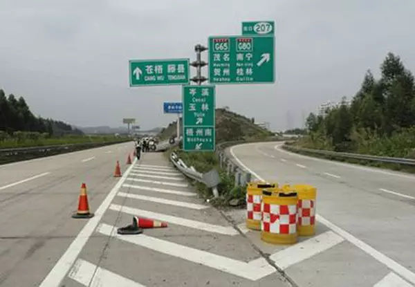 注意啦!这些地方千万别乱停车!