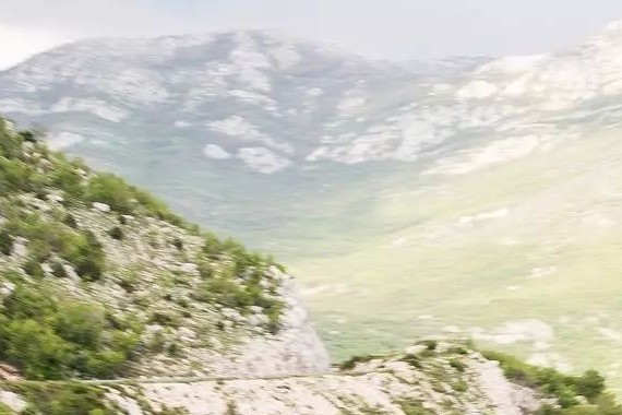 宾利即将引入全新欧陆GT和添越混动版，大款们准备好了没？