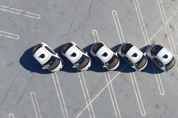 8 年花了 11 亿美元，Google 无人车怎么又成了追赶者？ | 好奇心小数据