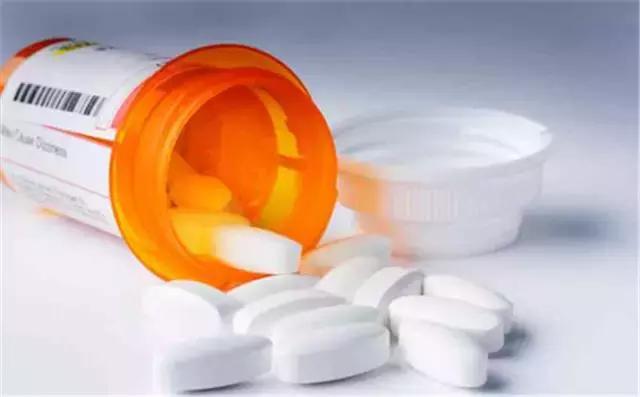 药驾的危险性比酒驾还大!开车可别乱吃药!