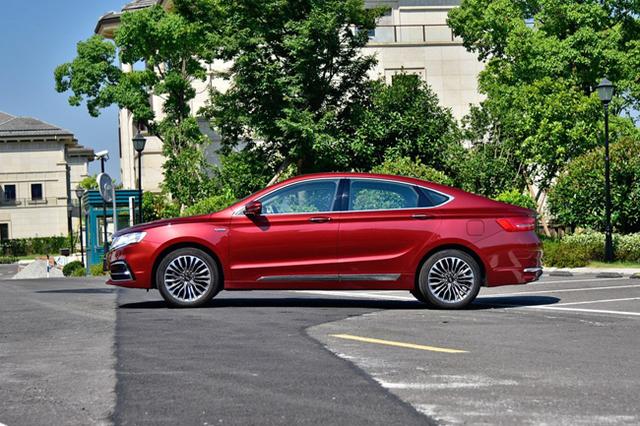 各种VIP配置,还是人人都能买得起的国产车