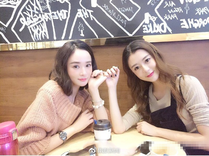 杨幂的替身卓亨瑜晒照惹争议 网友:是用生命在模仿