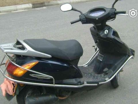 本以为电动车上的三个小孩子是亮点, 没想到...