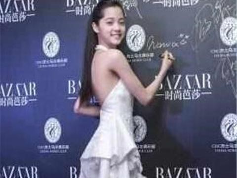 房祖名恋上欧阳娜娜？一看豪车不配，但成龙这样回应