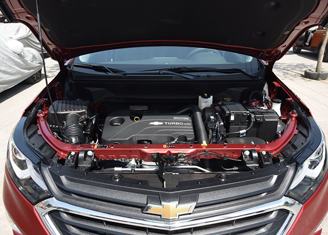 20万元中型SUV怎么选?雪佛兰探界者对比标致5008