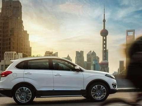 它是奇瑞瑞虎5的小弟，性价比不输老大哥却仅售8万！