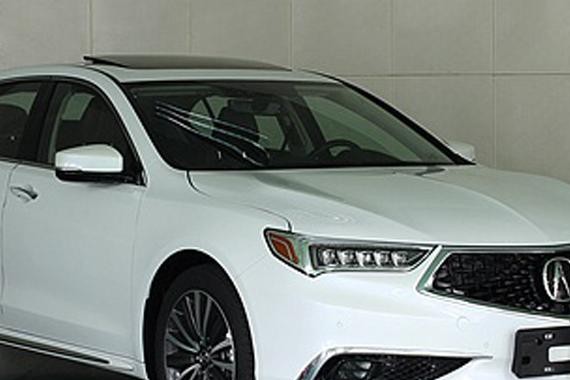 这个日系豪华在华屡屡碰壁，这次终于聪明了！