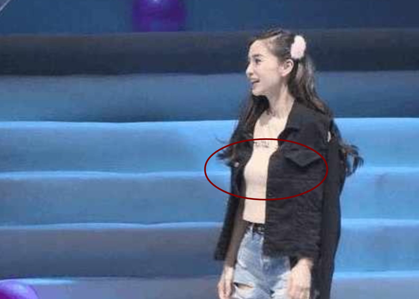 angelababy生完孩子胸下垂马伊琍比她严重多了