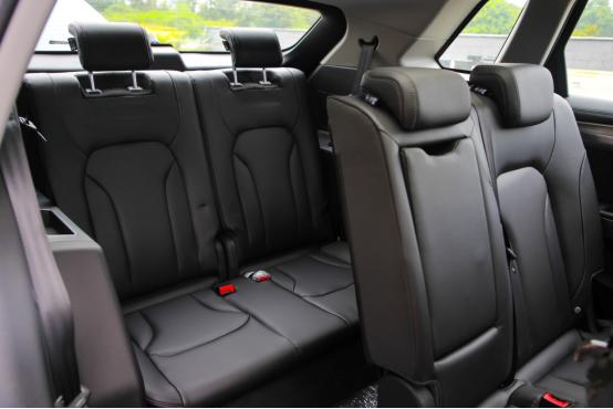 众泰大迈X7上进版正式上市!10.69万起还有7座和8AT