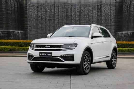 众泰大迈X7上进版正式上市!10.69万起还有7座和8AT