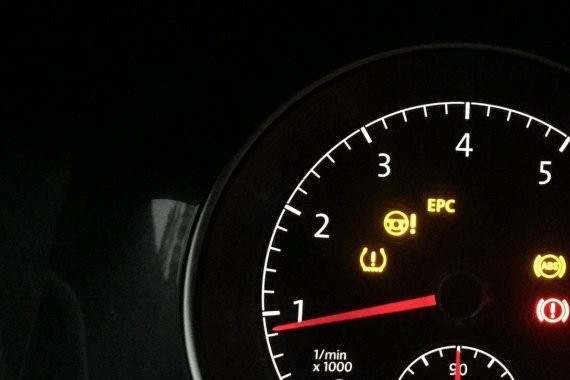 蓝池集团买新车 不到四个月故障灯全亮