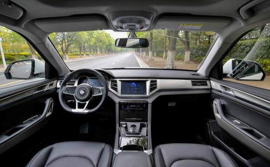 众泰大迈X7上进版正式上市!10.69万起还有7座和8AT