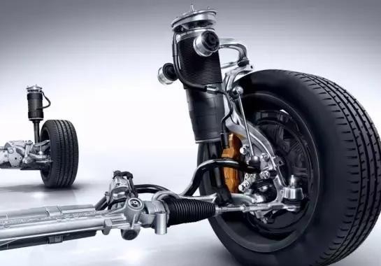 底盘以及车架构造，对所谓的操控性有多大影响？