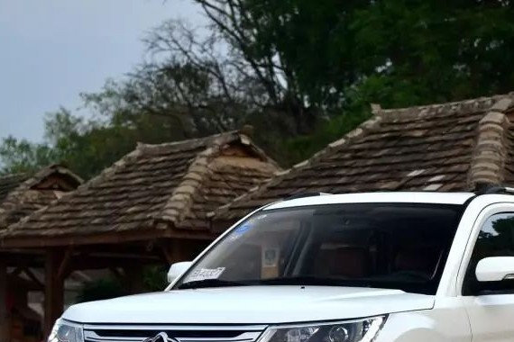 6万块买台国产大7座SUV！载人拉货样样行，一路奔小康