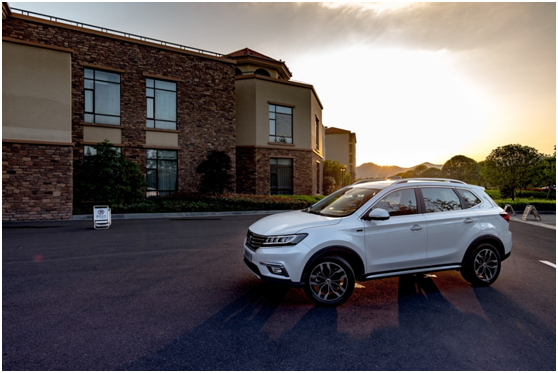 这几款车就是能开的智能手机,你还需要iPhone X吗