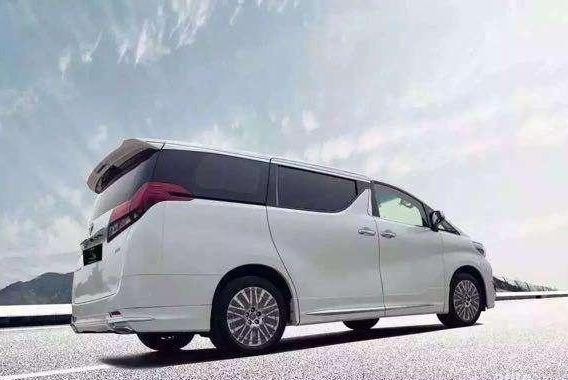 那么多高端MPV偏偏它这么贵！买埃尔法真会享受还是人傻钱多？