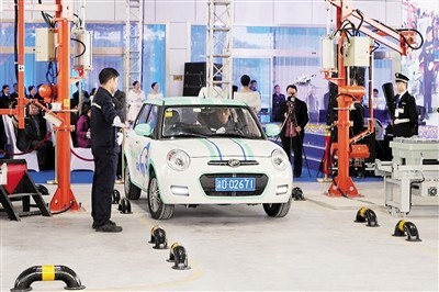 充电or换电池 电动汽车到底用哪种好？