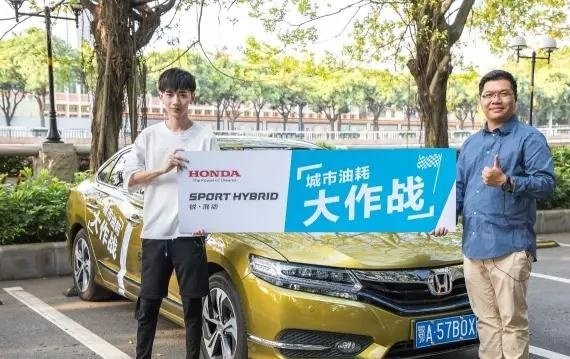 如果你的右脚足够狠 这台车跑一年能省出一台iPhone X