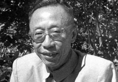 溥仪有个羞于说出口的癖好, 宫女看到羞红脸, 太监们偷偷笑