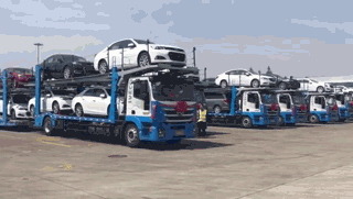 【变形金刚】中置轴轿运车-新浪汽车