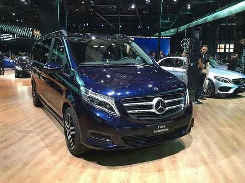 奔驰MPV也能有这么阔气的车，虽然不是四驱，但内饰弥补了不足