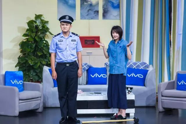 郑爽彻底放飞自我，《喜剧总动员2》中杠上郭涛