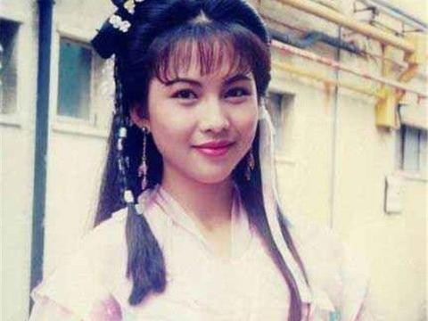 小三界第一人，18岁被包养分手后获三千万，今开豪车出行！