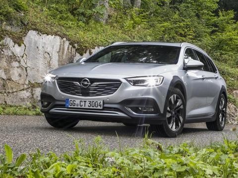 君威旅行车要来了吗？更高底盘、更全防护，它比旅行车高一级