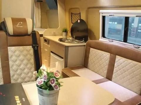 还在愁一辈子做“房奴”？这款国产房车豪华度堪比五星酒店！