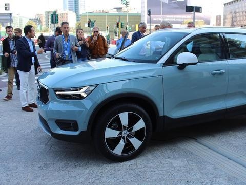 官方给予厚望！沃尔沃全新紧凑型XC40跨界SUV正式发布