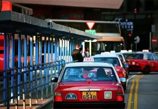 在这些车面前，惹不起的我们，还是要学会躲远点