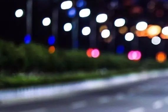 现在起，和BMW一起驭电而行